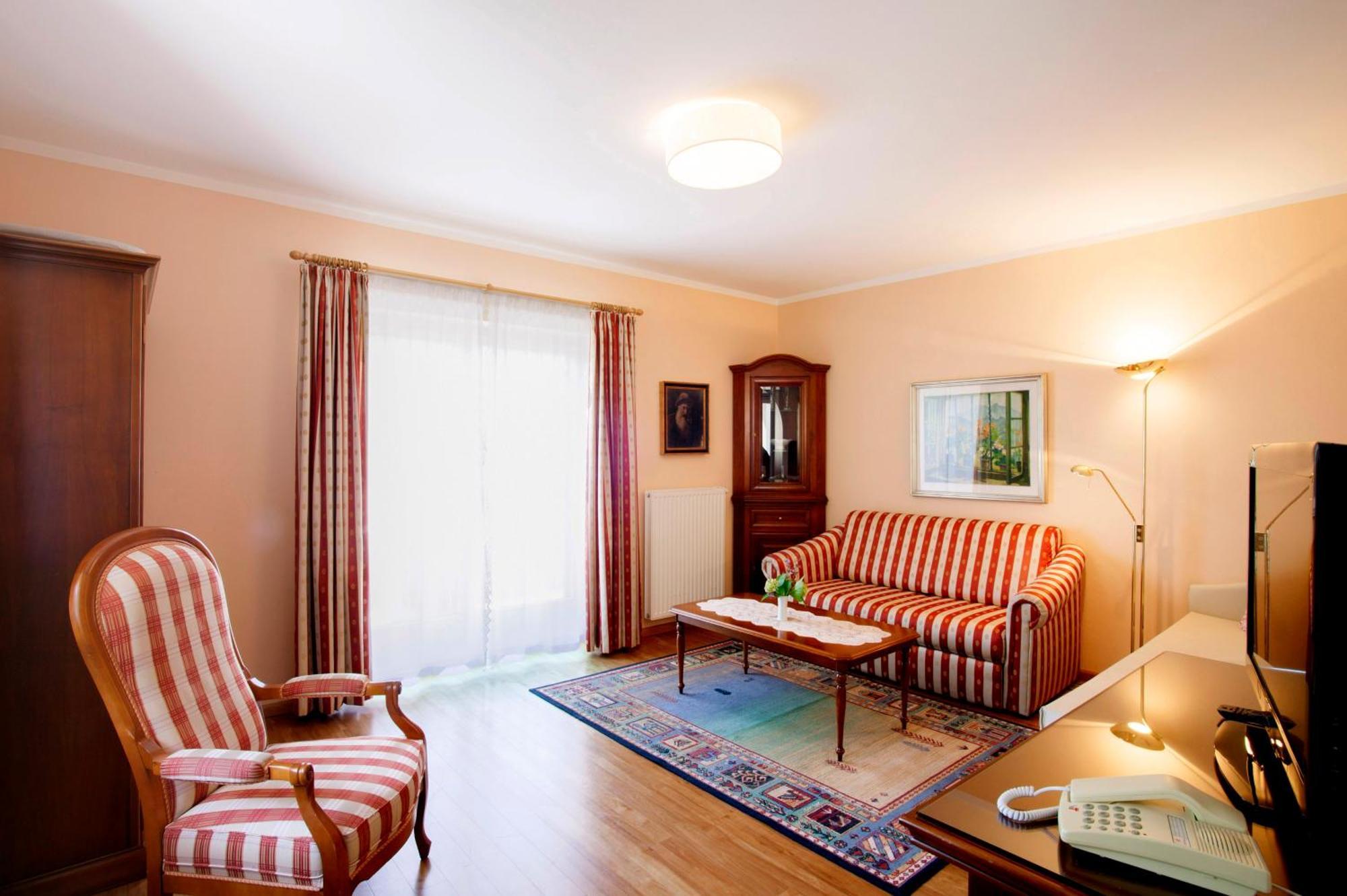 Hotel Foerstlerhof Postal / Burgstall Εξωτερικό φωτογραφία